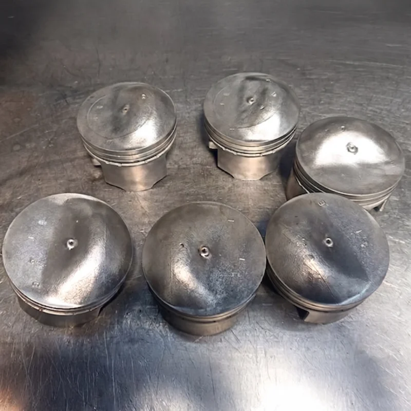 Elferstudio Porsche 911 engine pistons prepared for mechanical rebuild at MEV disegno